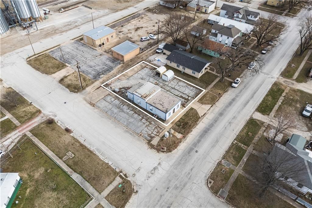 520 W Sycamore Street — photo 21