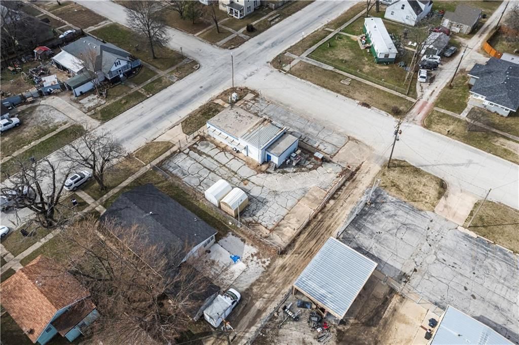 520 W Sycamore Street — photo 24