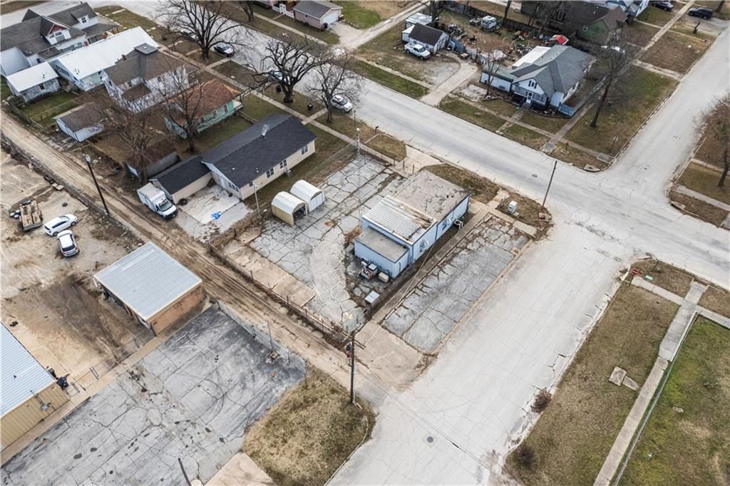 520 W Sycamore Street — photo 25
