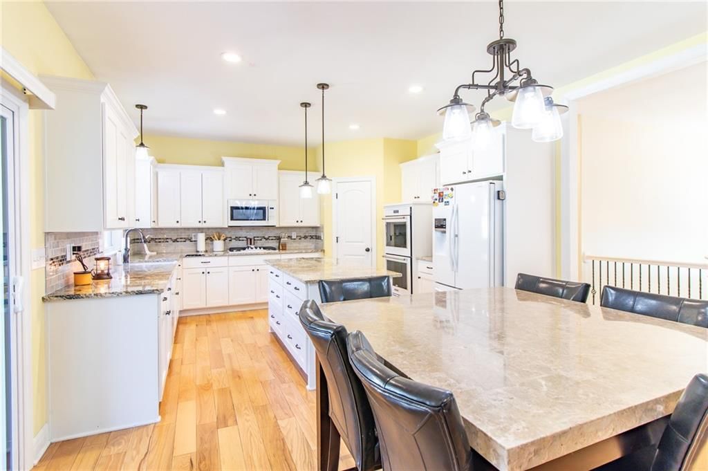 17795 Stoney Creek Lane — photo 2
