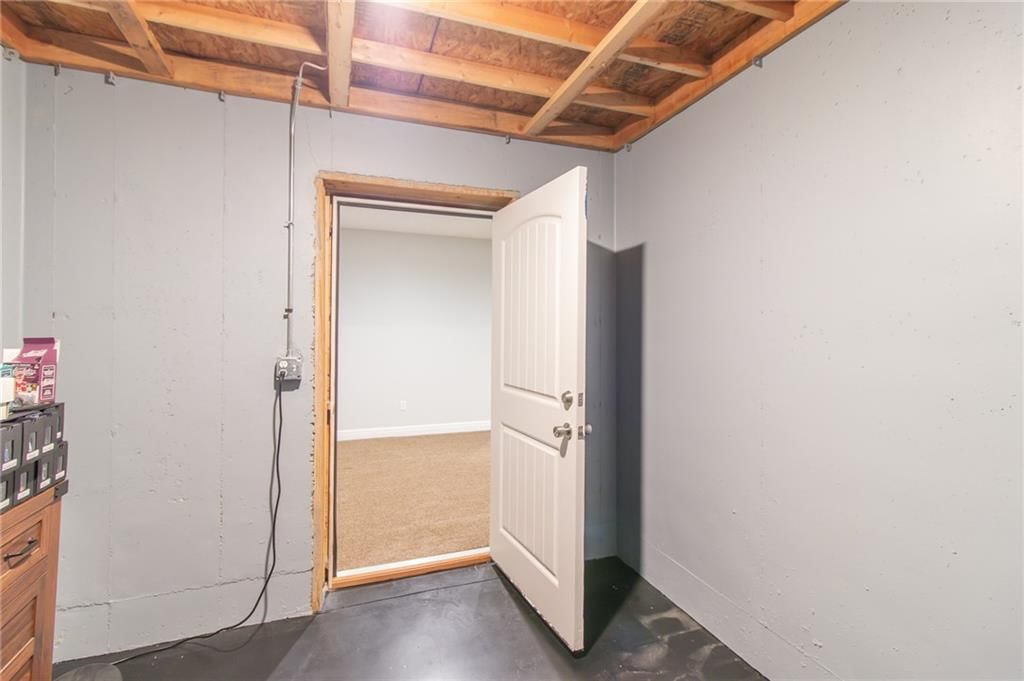 17795 Stoney Creek Lane — photo 44