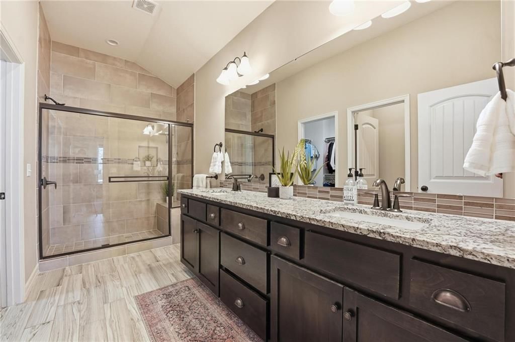1013 NE Ravenwood Terrace — photo 23