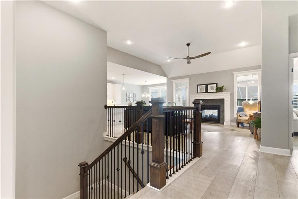 15979 W 163rd Terrace — photo 4