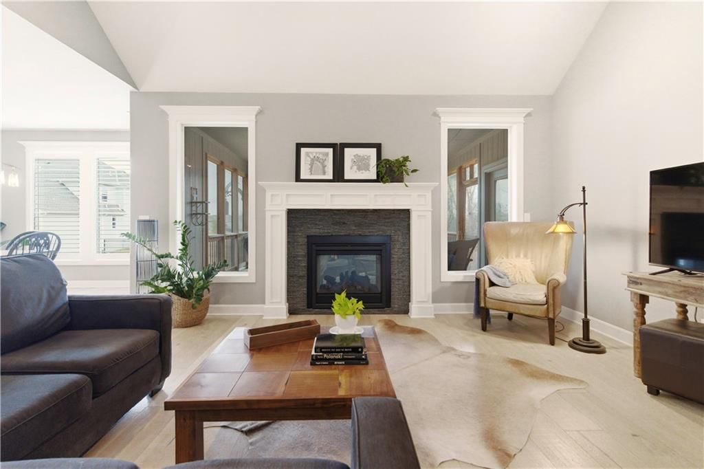 15979 W 163rd Terrace — photo 8