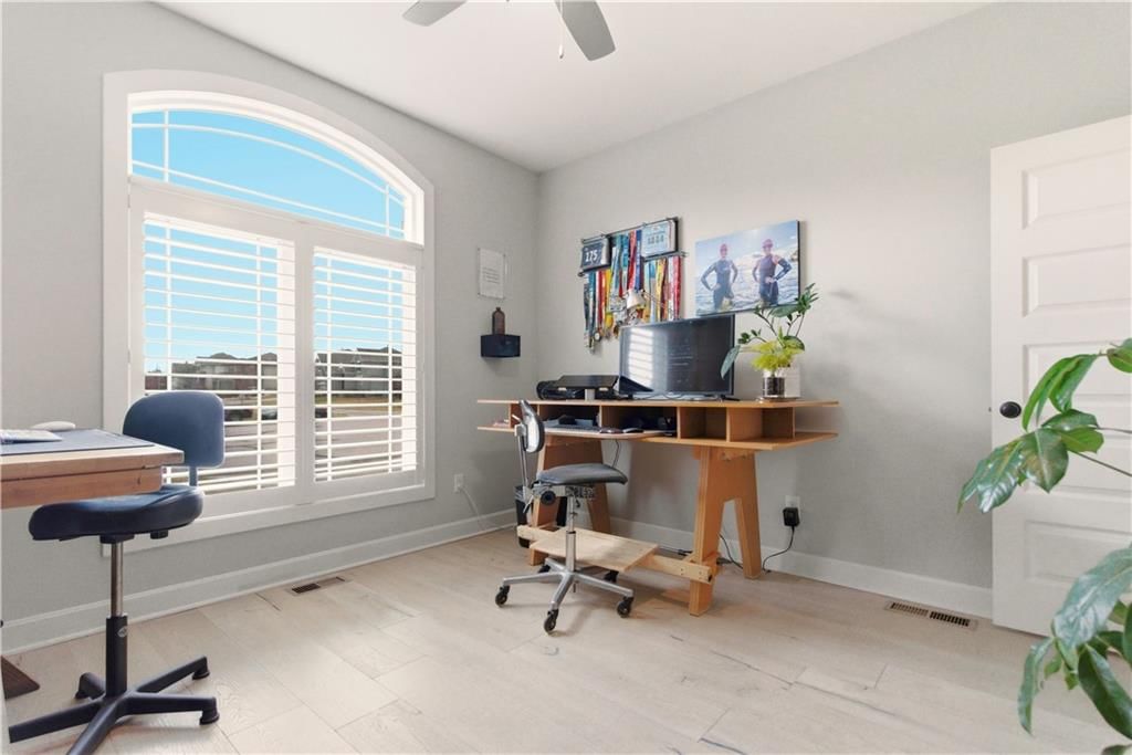 15979 W 163rd Terrace — photo 33