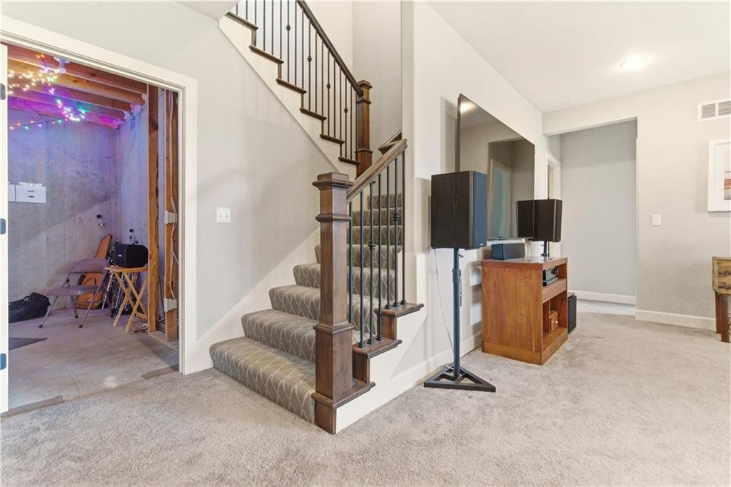 15979 W 163rd Terrace — photo 36