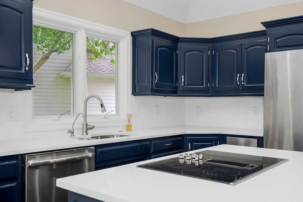 4227 N Jarboe Court — photo 8