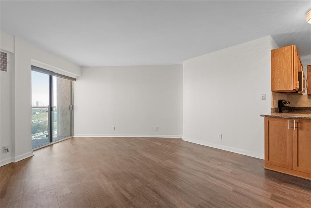 3838 Rainbow Boulevard — photo 10