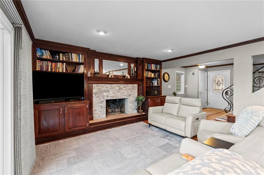 1077 South Shore Drive — photo 7