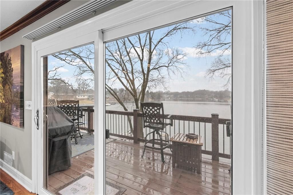 1077 South Shore Drive — photo 8