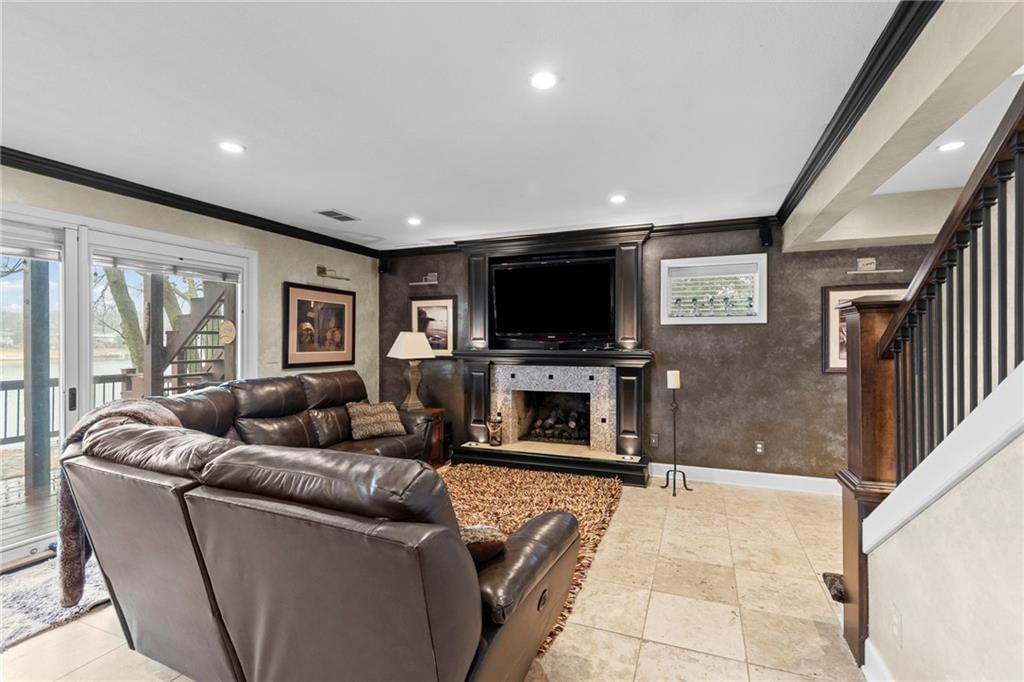 1077 South Shore Drive — photo 26