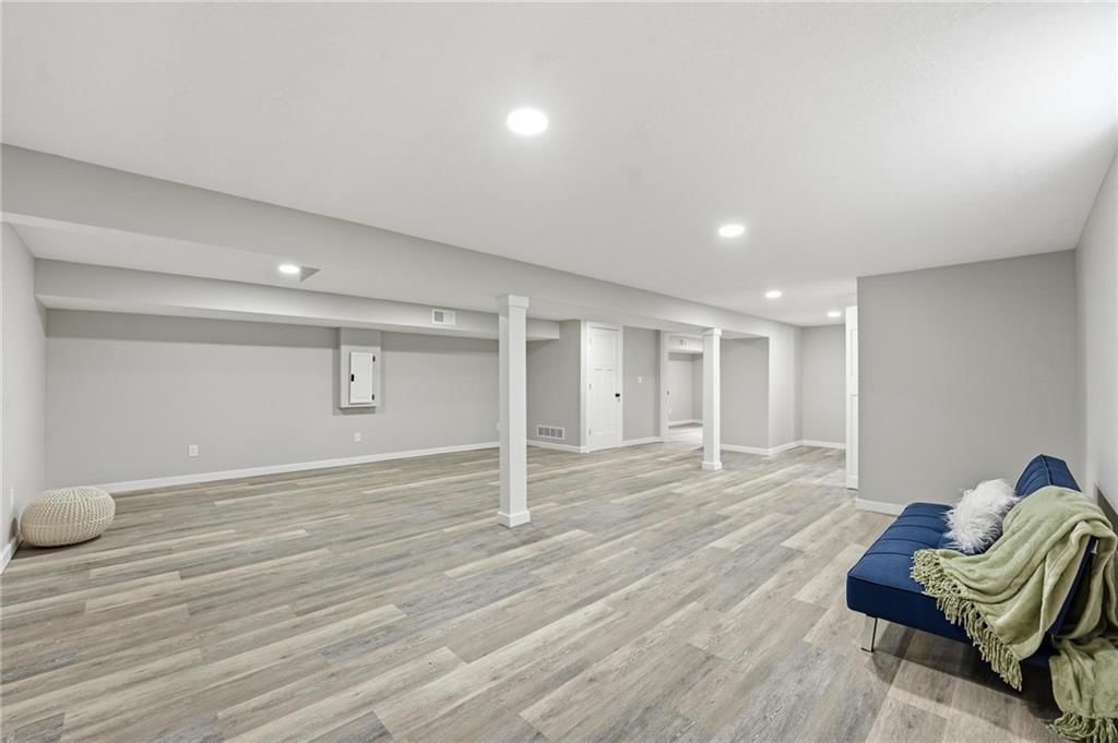 6402 N Forest Avenue — photo 28