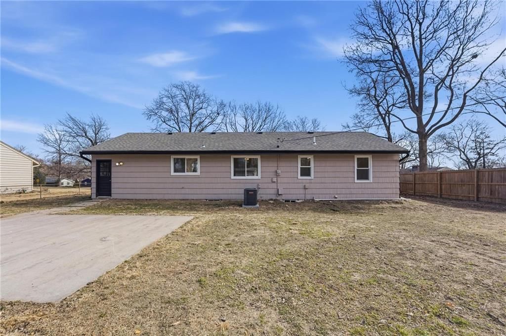 6402 N Forest Avenue — photo 36