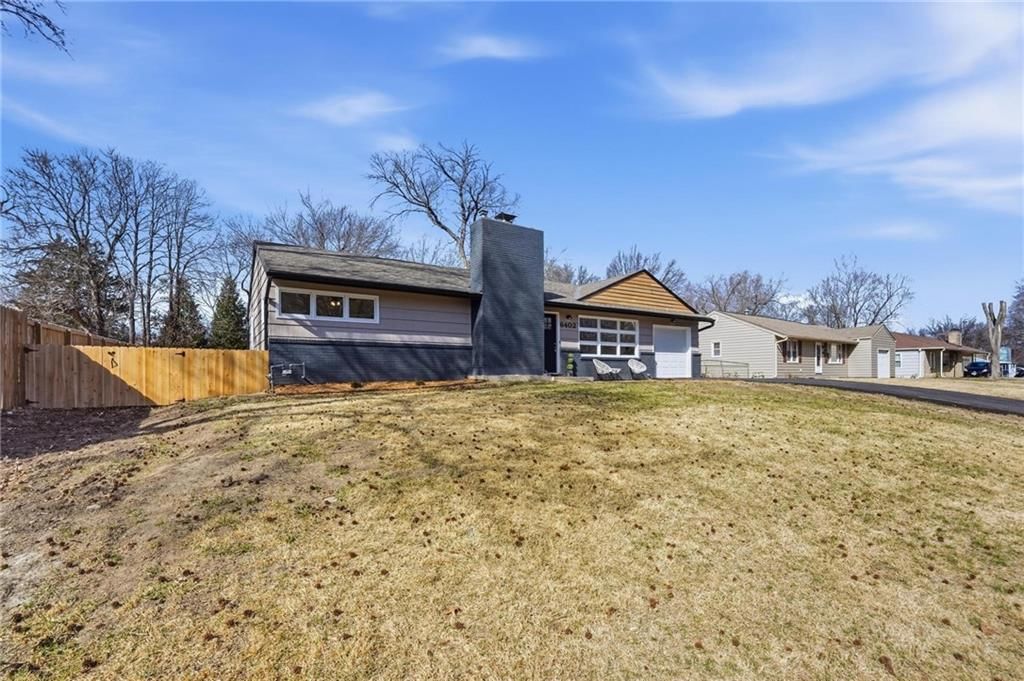 6402 N Forest Avenue — photo 45