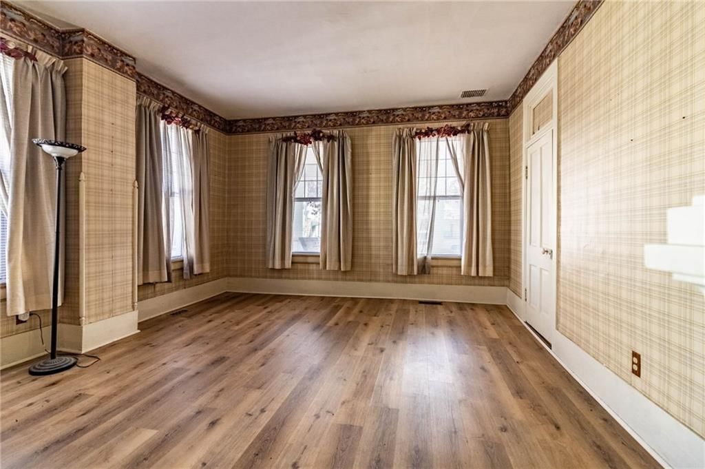 406 S Tebo Street — photo 18
