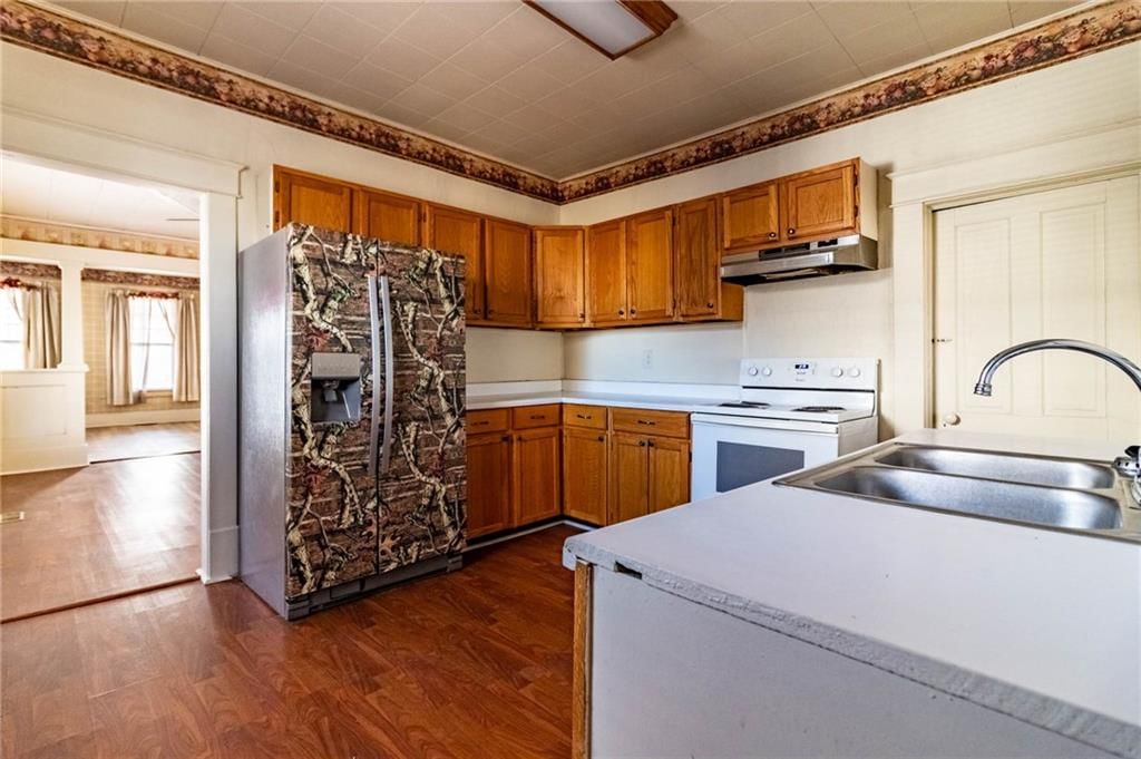 406 S Tebo Street — photo 26