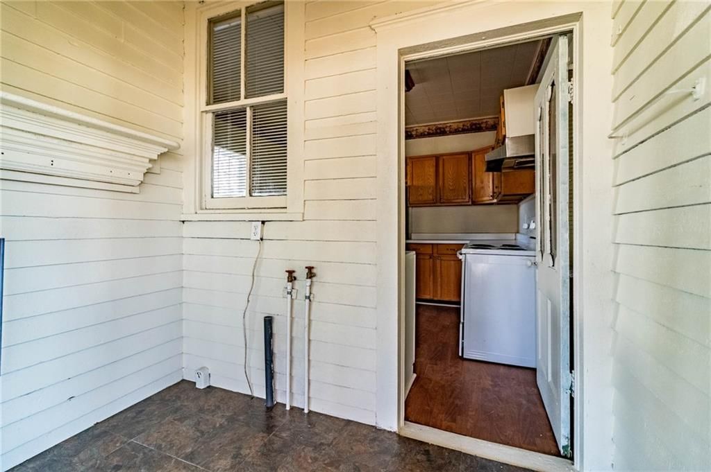406 S Tebo Street — photo 29