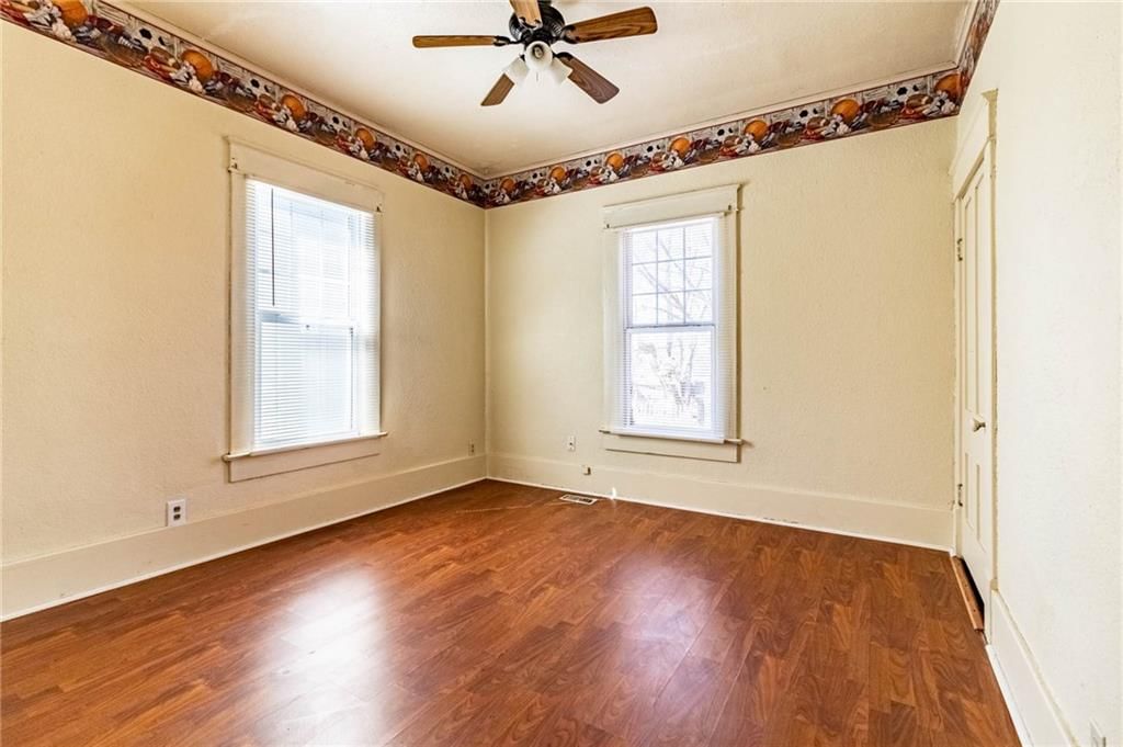 406 S Tebo Street — photo 35