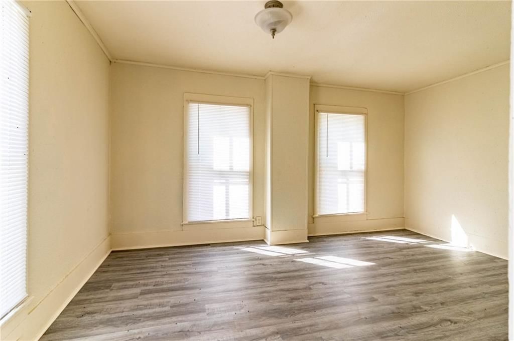 406 S Tebo Street — photo 38
