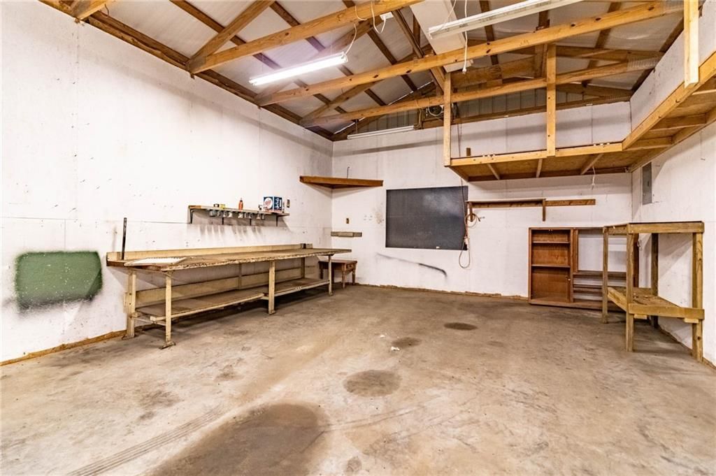 406 S Tebo Street — photo 46