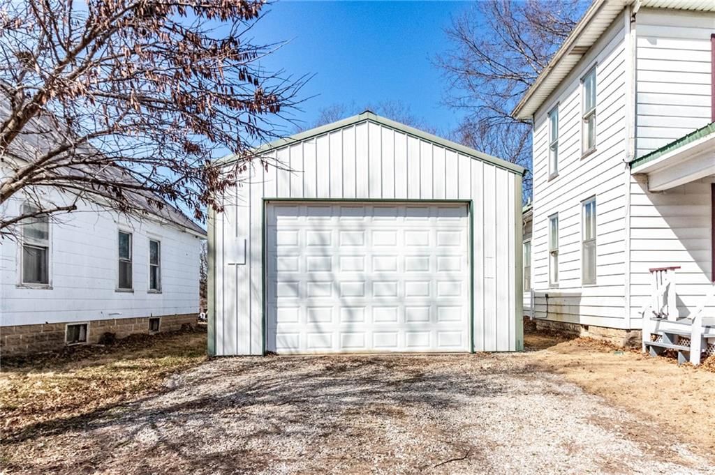 406 S Tebo Street — photo 48
