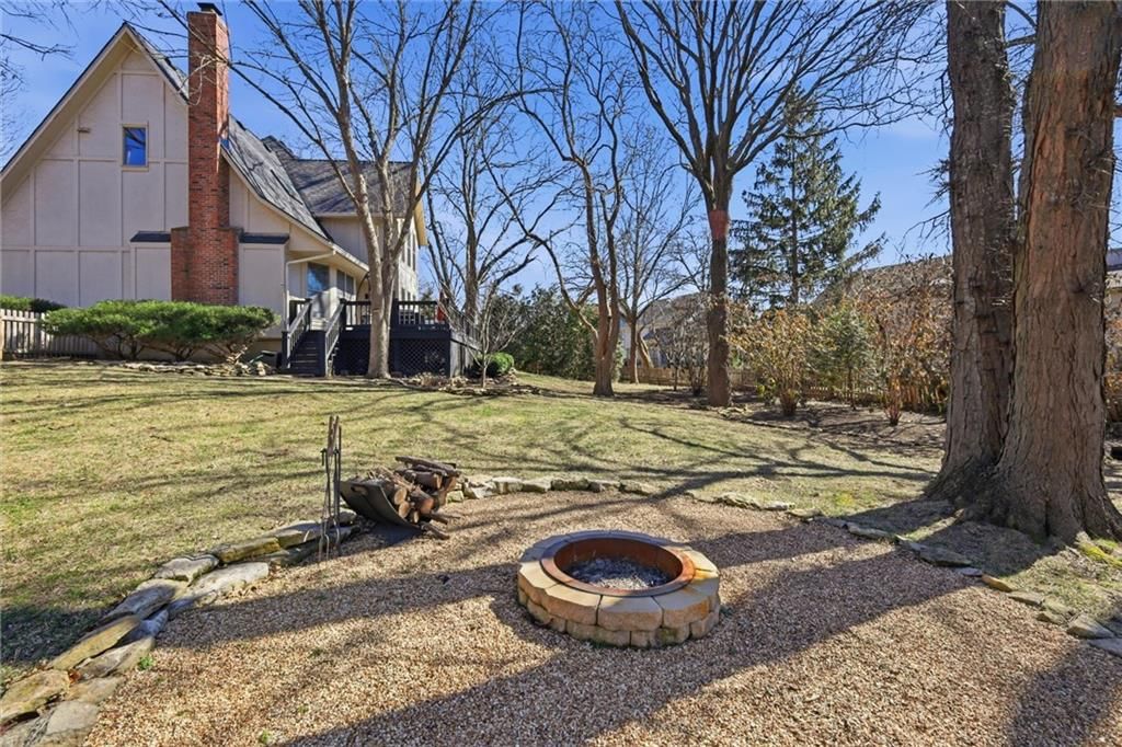 11512 Noland Street — photo 32