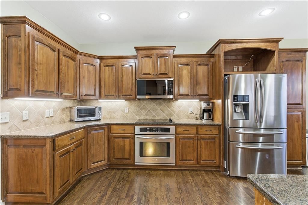 401 SE Hackamore Court — photo 16