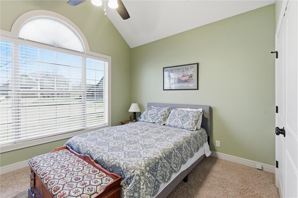 401 SE Hackamore Court — photo 23