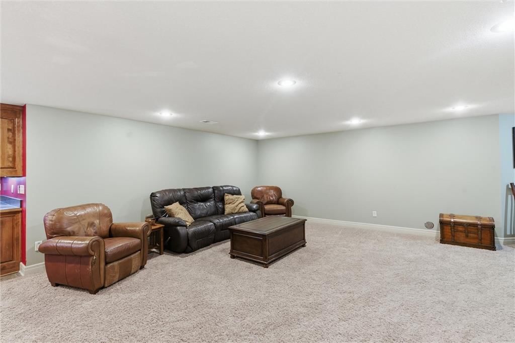 401 SE Hackamore Court — photo 36