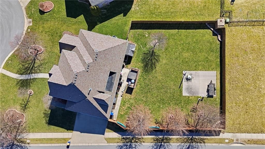 401 SE Hackamore Court — photo 52