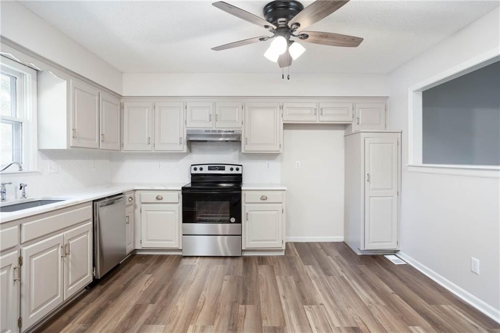9627 N Wayne Avenue — photo 9