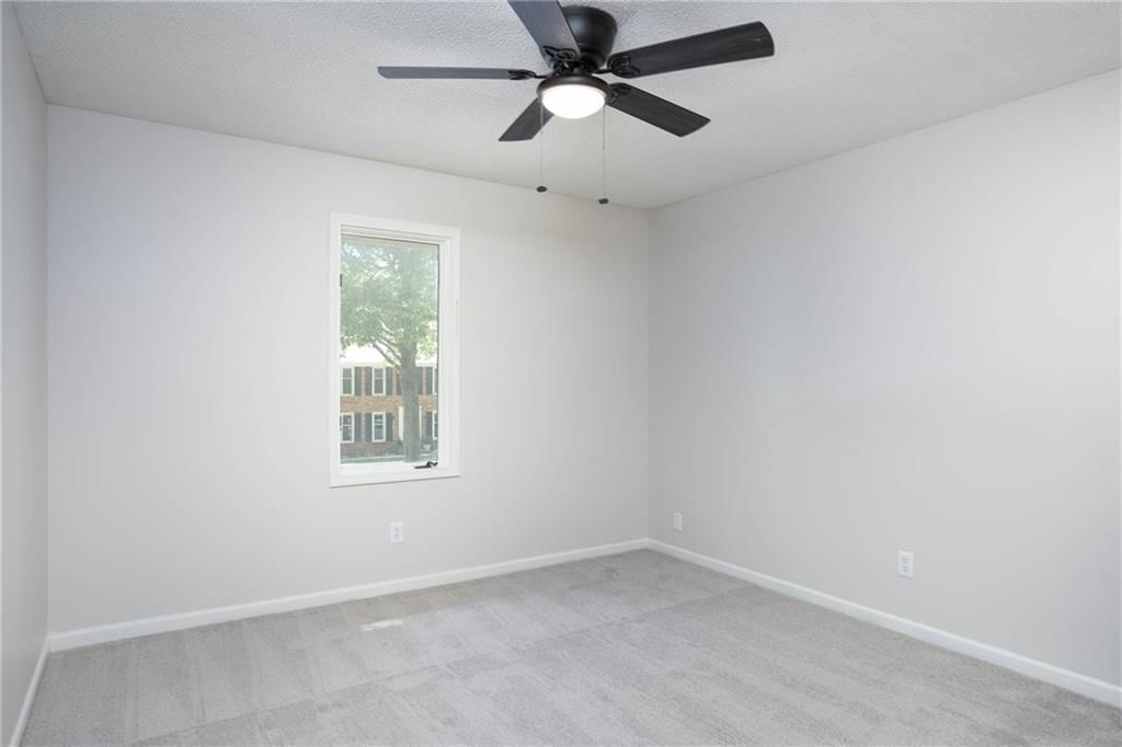 9627 N Wayne Avenue — photo 14