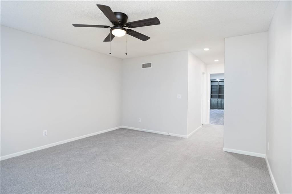 9627 N Wayne Avenue — photo 31