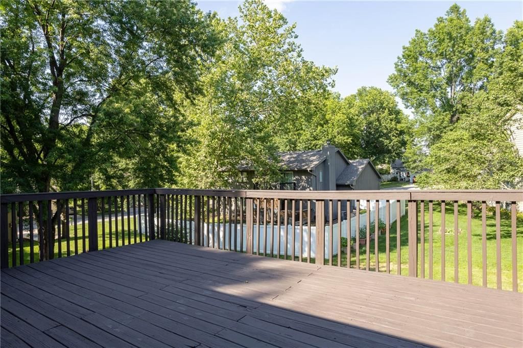 9627 N Wayne Avenue — photo 36