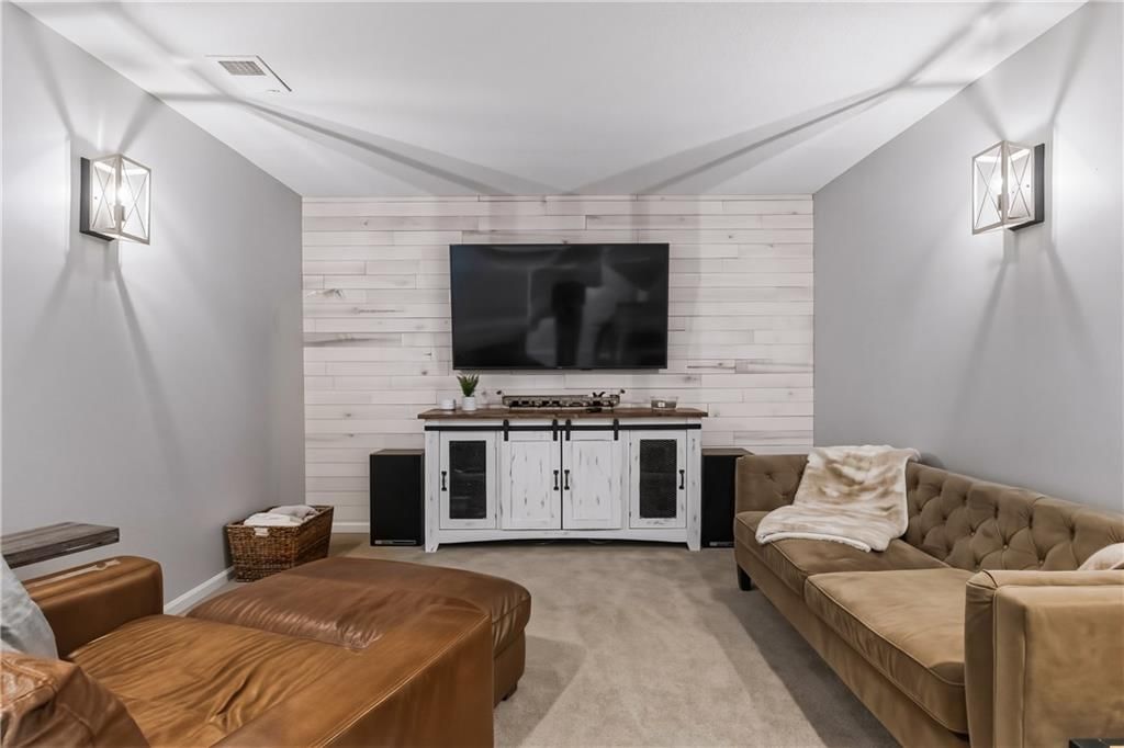 16101 Birch Street — photo 35