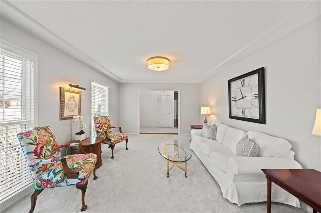 9101 ENGLAND Street — photo 4