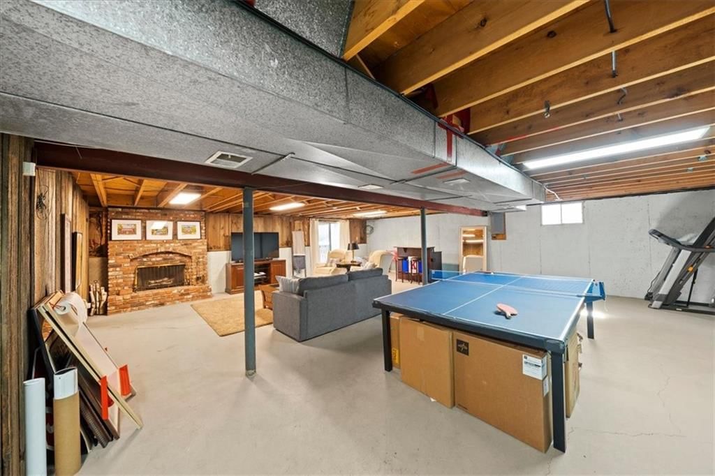 9101 ENGLAND Street — photo 28