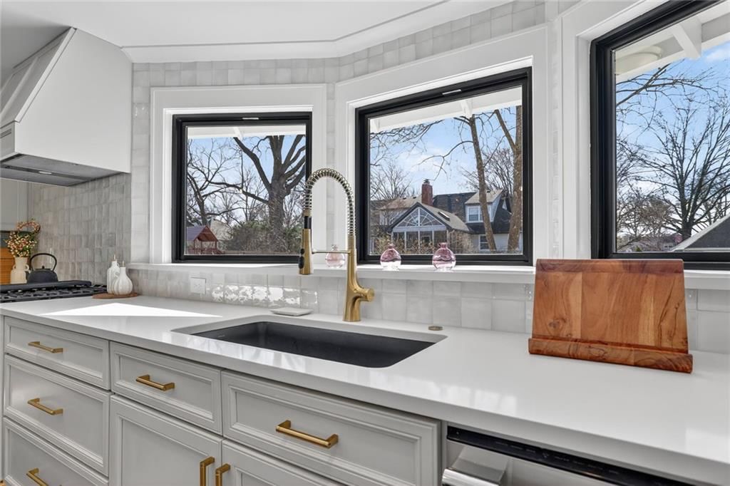 4405 W 93rd Street — photo 11