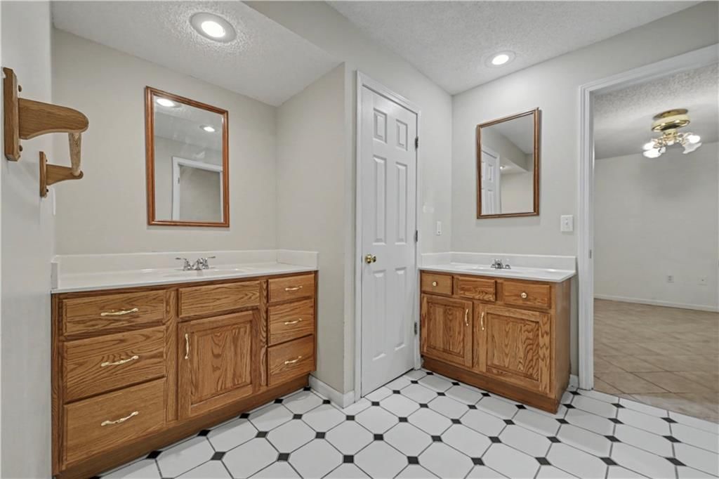 12209 Aberdeen Road — photo 34