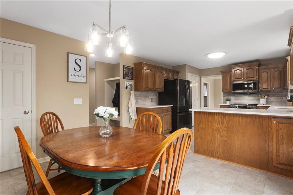 11235 N Belleview Avenue — photo 16