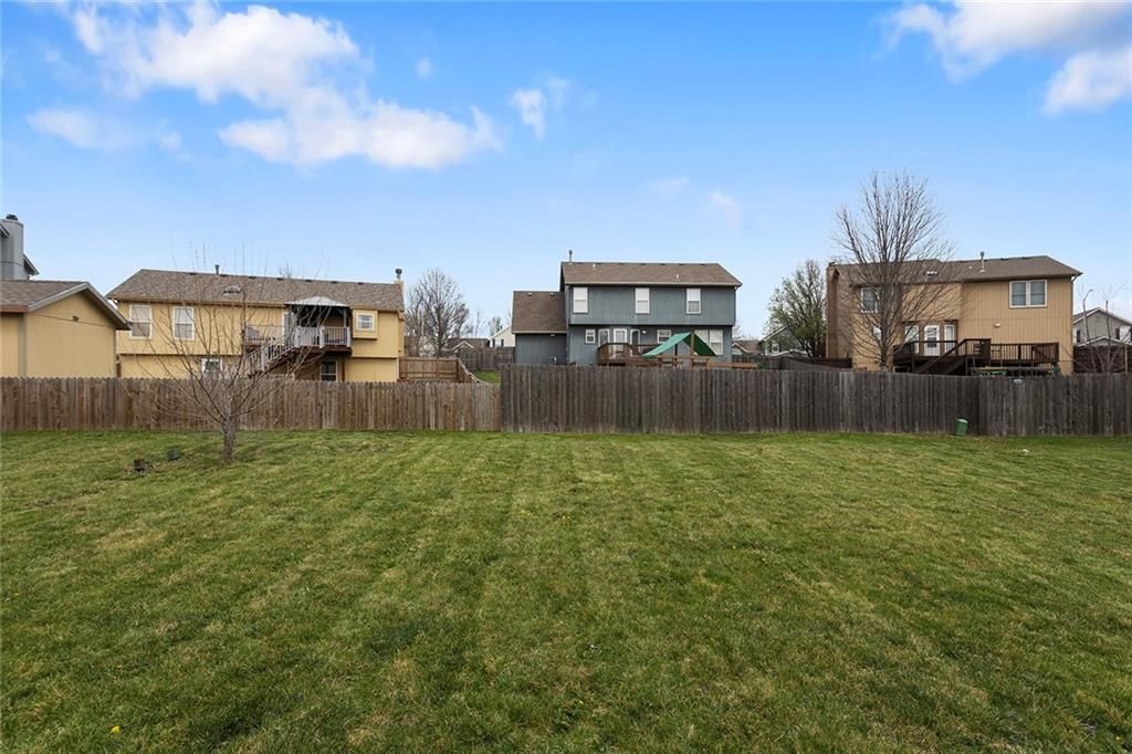 11235 N Belleview Avenue — photo 41