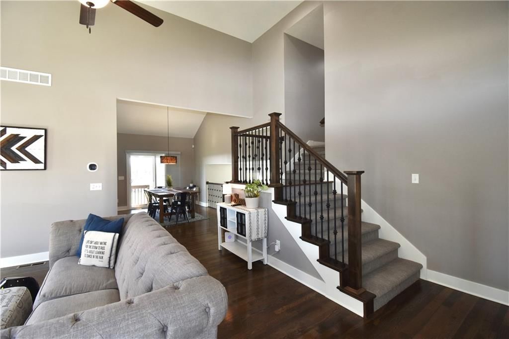 9858 N Smalley Avenue — photo 17