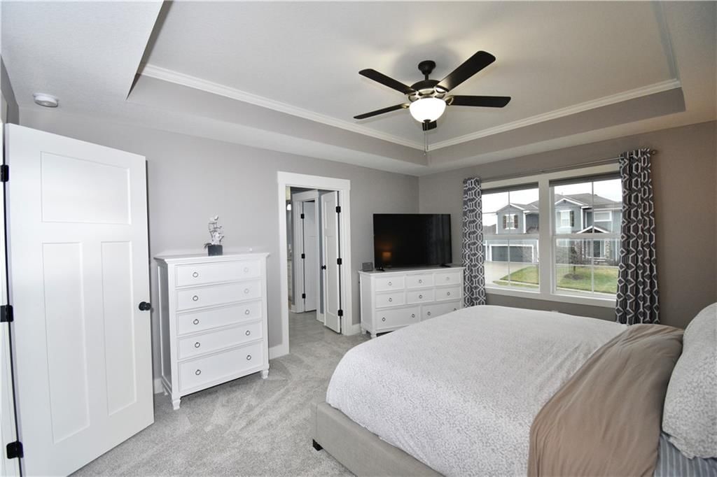 9858 N Smalley Avenue — photo 19