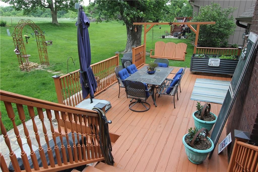 3711 NE Beechwood Drive — photo 43