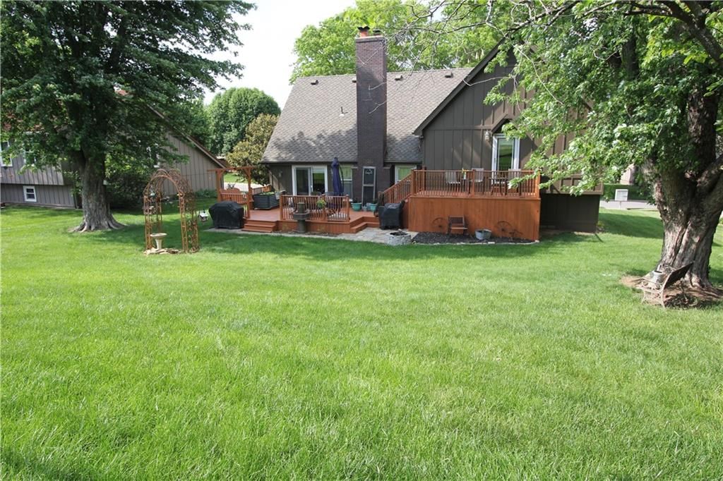 3711 NE Beechwood Drive — photo 47