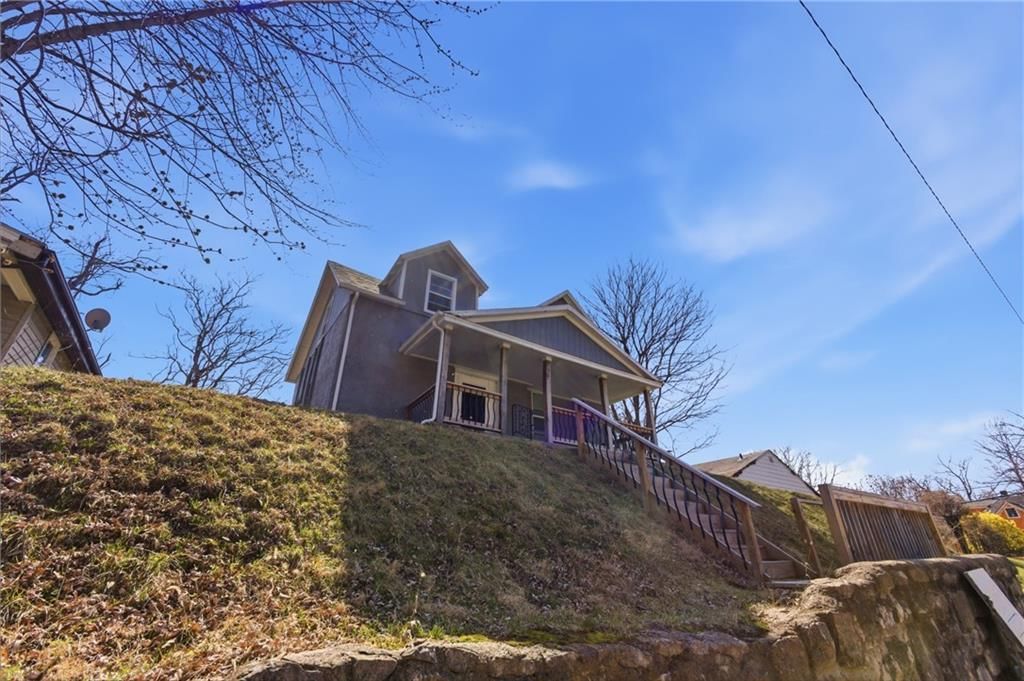 751 Stewart Avenue — photo 4
