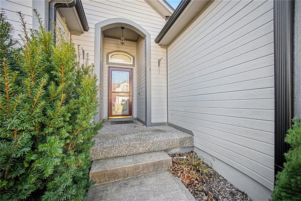 18013 E 26th Terrace Court — photo 4