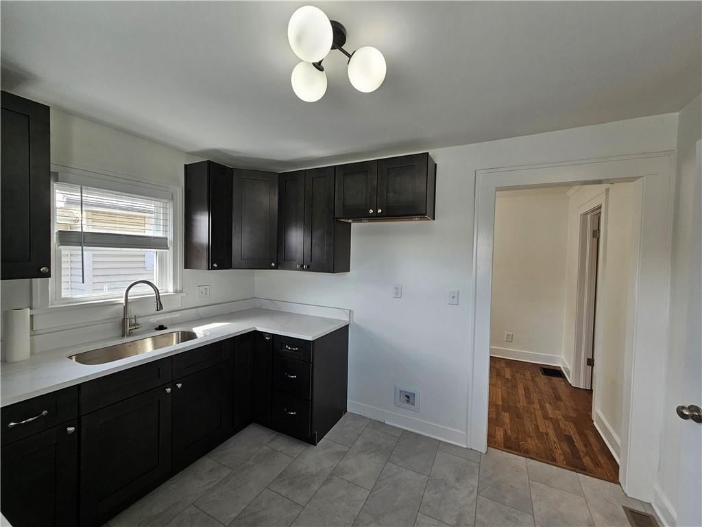 1229 E 24th Avenue — photo 19