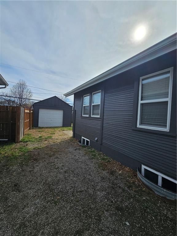 1229 E 24th Avenue — photo 45