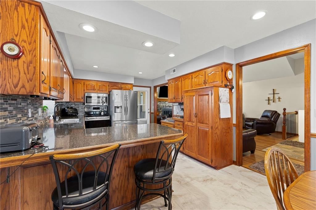 1611 NE Duchess Drive — photo 10
